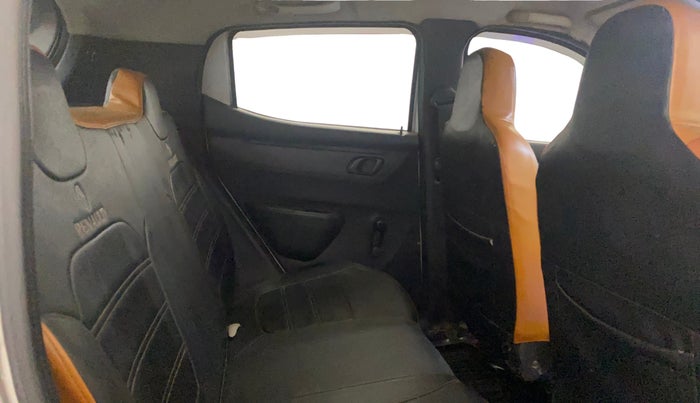 2016 Renault Kwid RXT 1.0, Petrol, Manual, 76,660 km, Right Side Rear Door Cabin