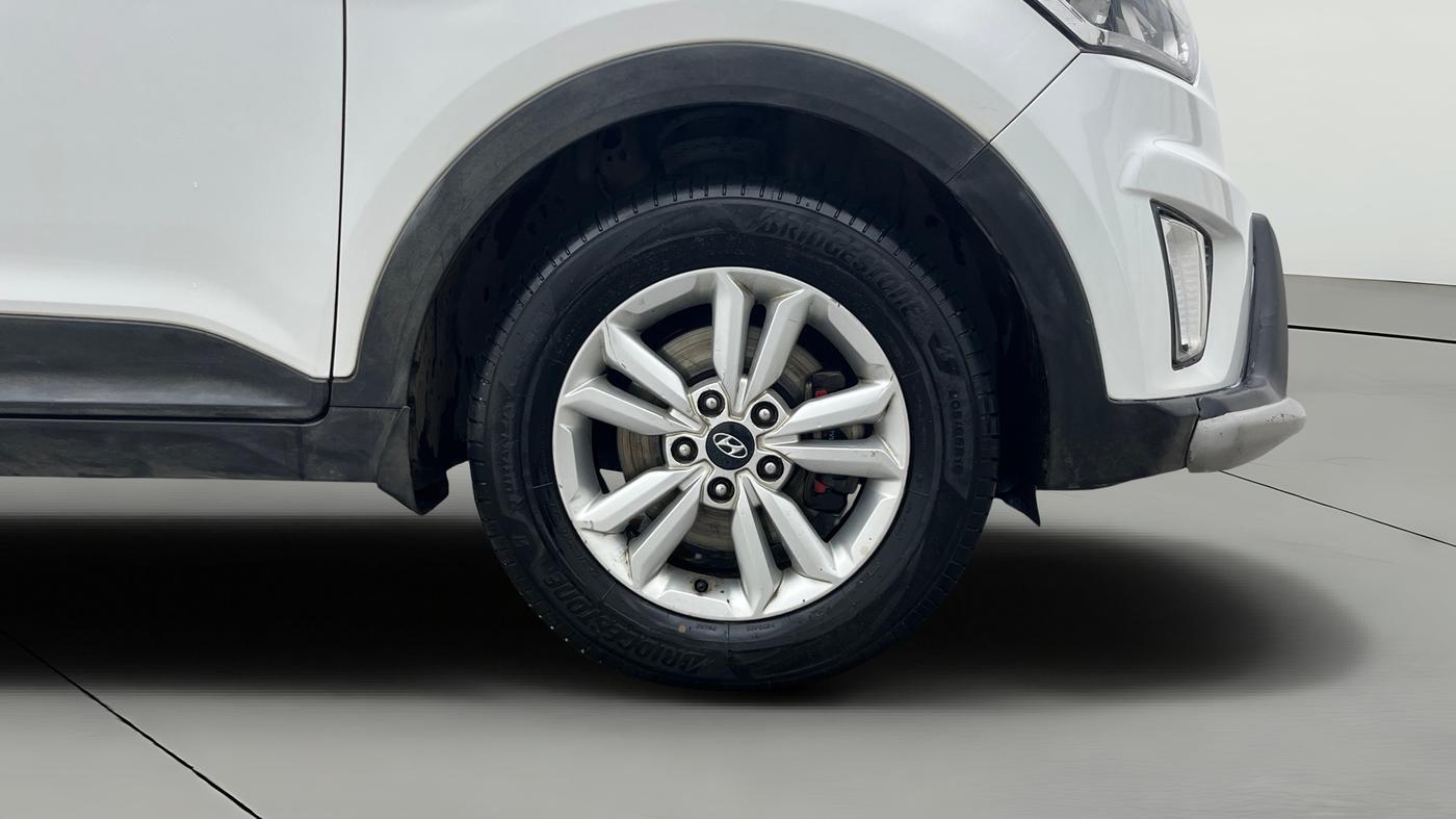 2017 Hyundai Creta SX PLUS 1.6 PETROL, Petrol, Manual, 84,654 km, Right Front Wheel