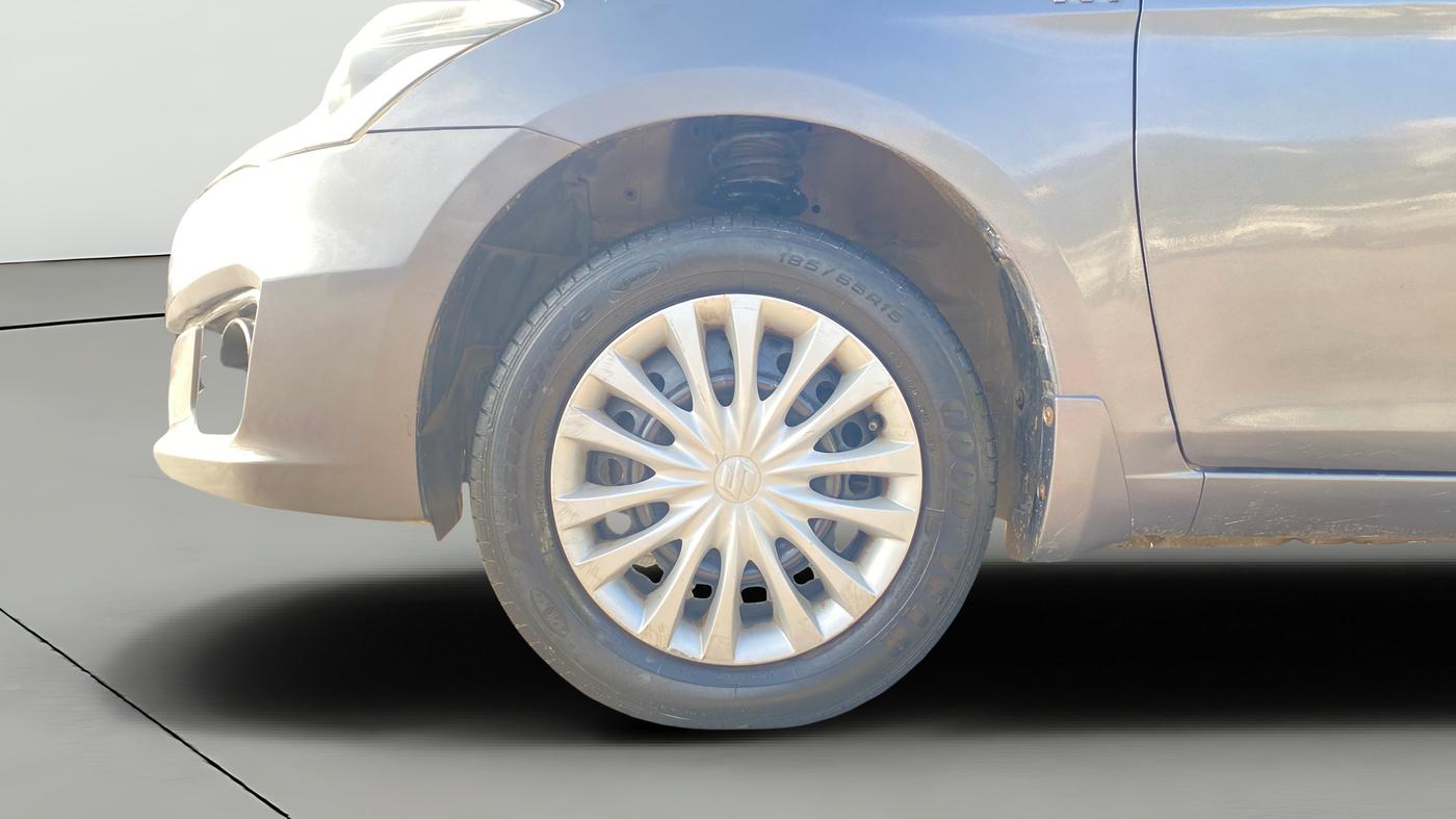 2014 Maruti Ciaz VXI+, Petrol, Manual, 1,07,012 km, Left Front Wheel
