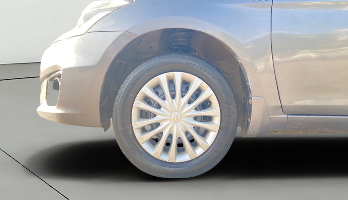 2014 Maruti Ciaz VXI+, Petrol, Manual, 1,07,012 km, Left Front Wheel