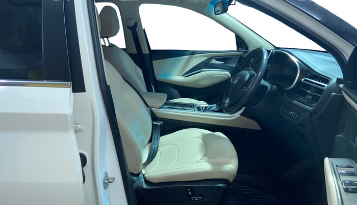 2023 MG HECTOR SHARP PRO 1.5 PETROL TURBO CVT PETROL, Petrol, Automatic, 35,895 km, Right Side Front Door Cabin