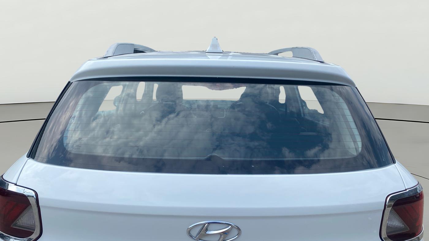 2020 Hyundai VENUE S+ 1.2, Petrol, Manual, 68,138 km, Rear Windshield