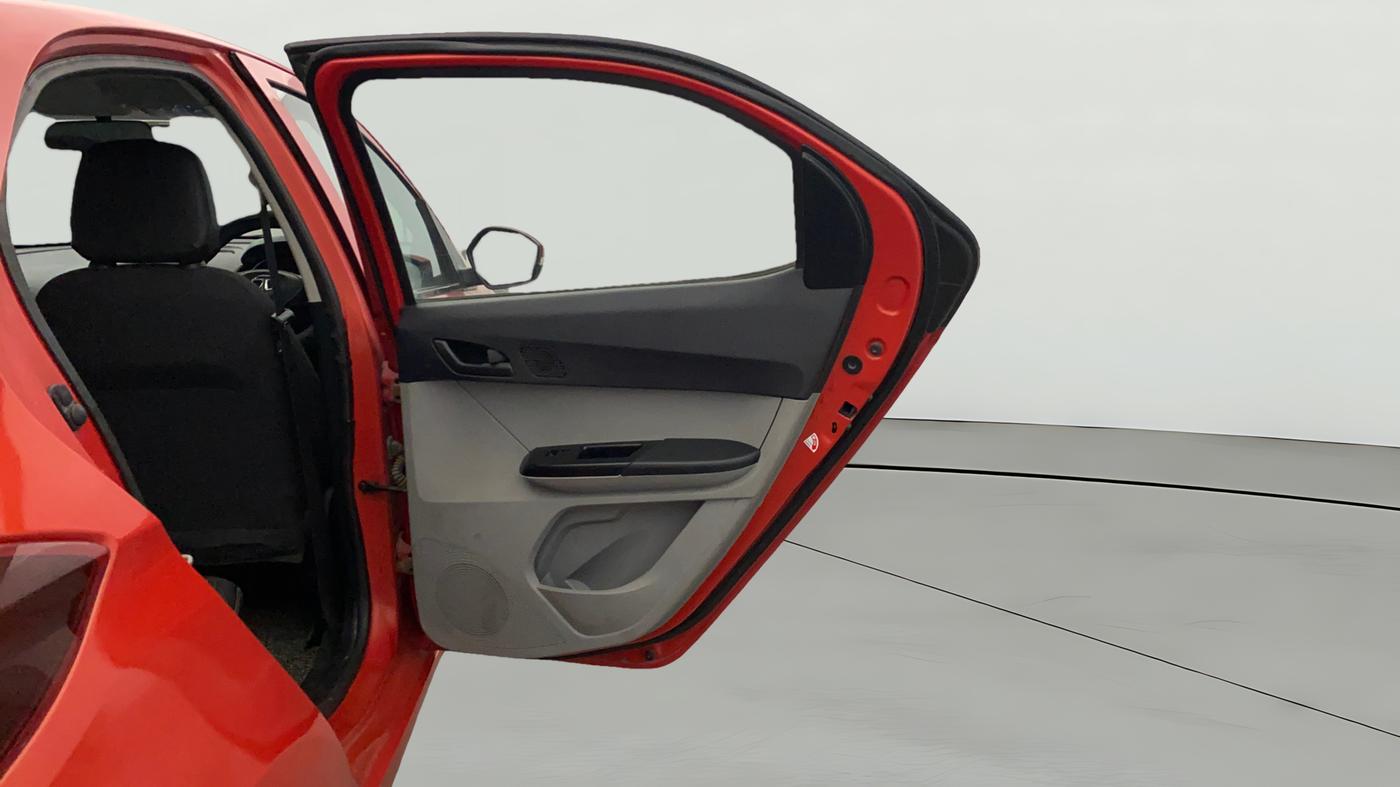 2020 Tata Tiago XT PETROL, Petrol, Manual, 1,03,205 km, RHS Rear Door