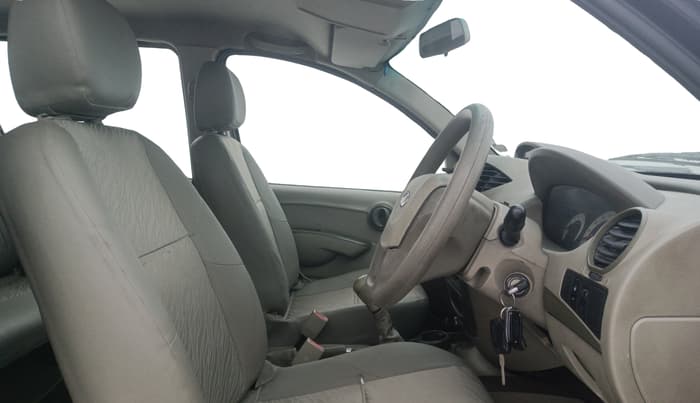 2013 Mahindra Quanto C4, Diesel, Manual, 73,926 km, Right Side Front Door Cabin