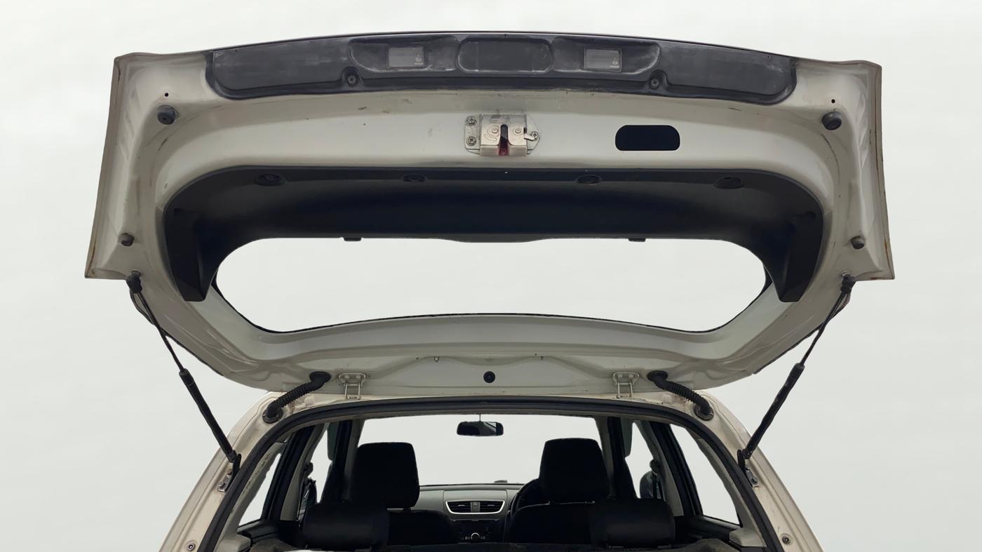 2014 Maruti Swift VXI, Petrol, Manual, 92,804 km, Boot Door Open