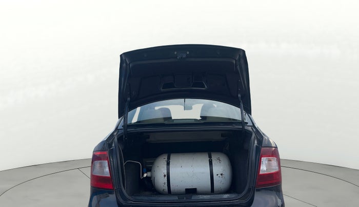 2013 Skoda Rapid ELEGANCE 1.6 MPI AT, CNG, Automatic, 82,117 km, Boot Door Open