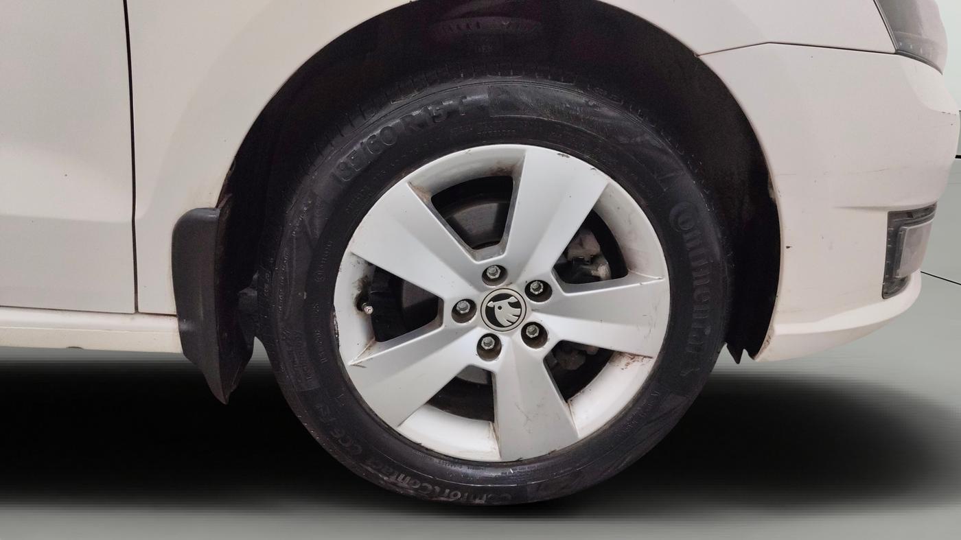 2019 Skoda Rapid AMBITION 1.6 MPI MT, Petrol, Manual, 58,054 km, Right Front Wheel
