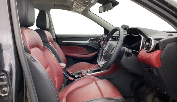 2023 MG ASTOR SAVVY 1.3 TURBO AT S RED, Petrol, Automatic, 16,039 km, Right Side Front Door Cabin