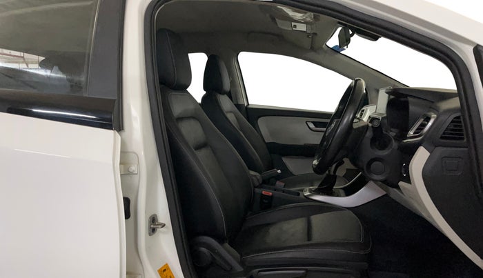 2023 Tata ALTROZ XZA PLUS, Petrol, Automatic, 82,153 km, Right Side Front Door Cabin