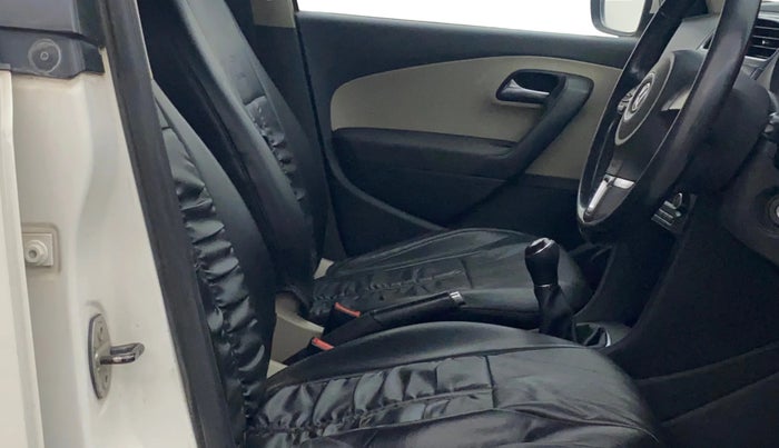 2013 Volkswagen Polo HIGHLINE DIESEL, Diesel, Manual, 88,482 km, Right Side Front Door Cabin