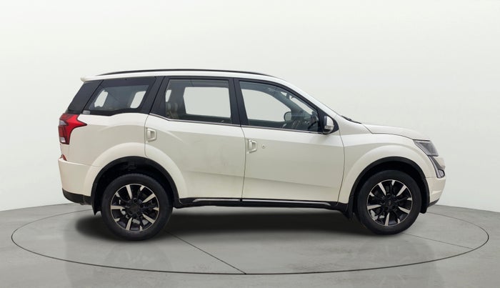 2018 Mahindra XUV500 W11, Diesel, Manual, 72,771 km, Right Side View