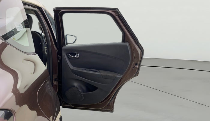 2018 Renault Captur RXT PETROL DUAL TONE, Petrol, Manual, 60,975 km, RHS Rear Door