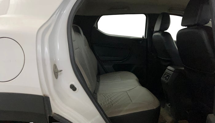 2021 Renault Kiger RXL 1.0 TURBO MT, Petrol, Manual, 38,886 km, Right Side Rear Door Cabin