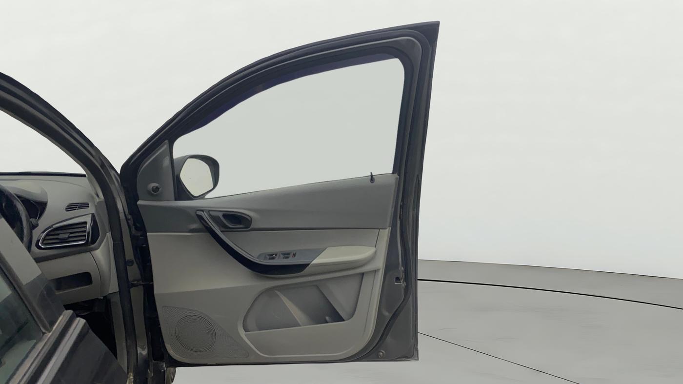 2021 Tata TIGOR XM PETROL, Petrol, Manual, 30,140 km, RHS Front Door