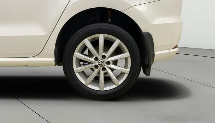 2017 Volkswagen Ameo HIGHLINE DSG 1.5 DIESEL , Diesel, Automatic, 1,47,402 km, Left Rear Wheel