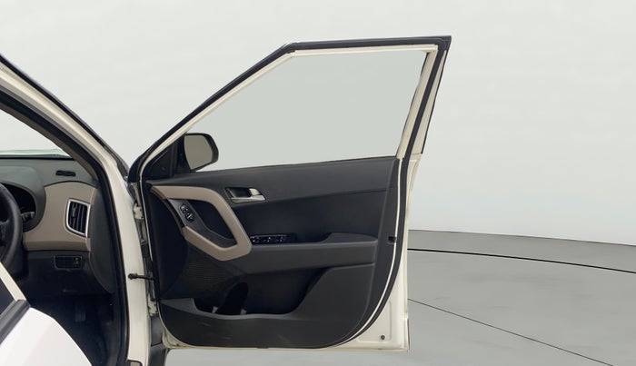 2018 Hyundai Creta SX PLUS AT 1.6 DIESEL, Diesel, Automatic, 1,22,910 km, RHS Front Door