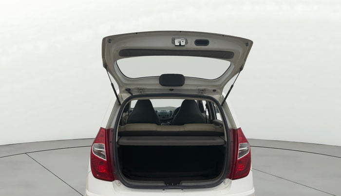 2015 Hyundai i10 SPORTZ 1.1, Petrol, Manual, 37,919 km, Boot Door Open