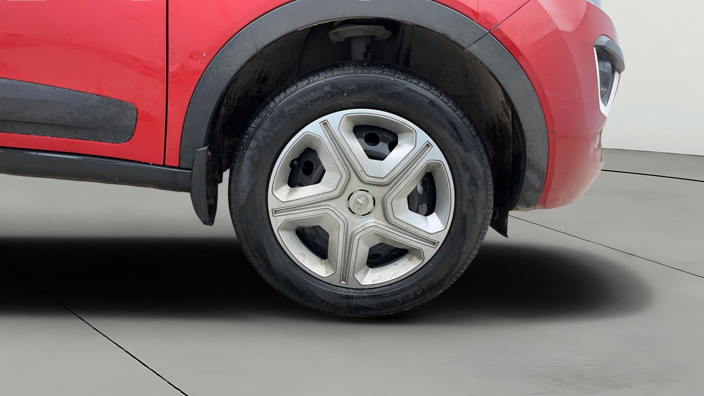 2019 Tata NEXON XM PETROL, Petrol, Manual, 75,245 km, Right Front Wheel