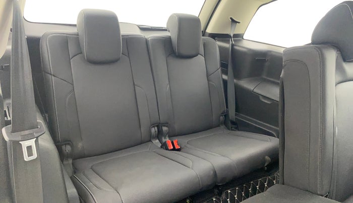 2019 Tata Hexa XT 4X4 7 STR, Diesel, Manual, 30,376 km, Third Seat Row ( optional )