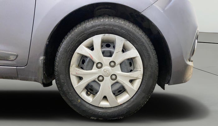 2014 Hyundai Grand i10 SPORTZ 1.2 KAPPA VTVT, Petrol, Manual, 41,802 km, Right Front Wheel