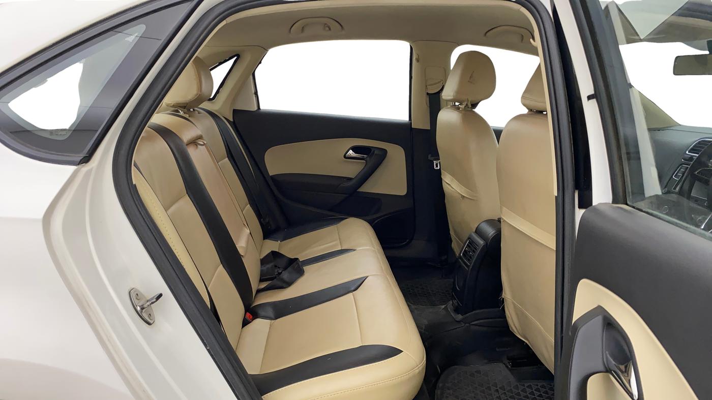 2019 Skoda Rapid AMBITION 1.6 MPI AT, Petrol, Automatic, 28,819 km, Right Side Rear Door Cabin