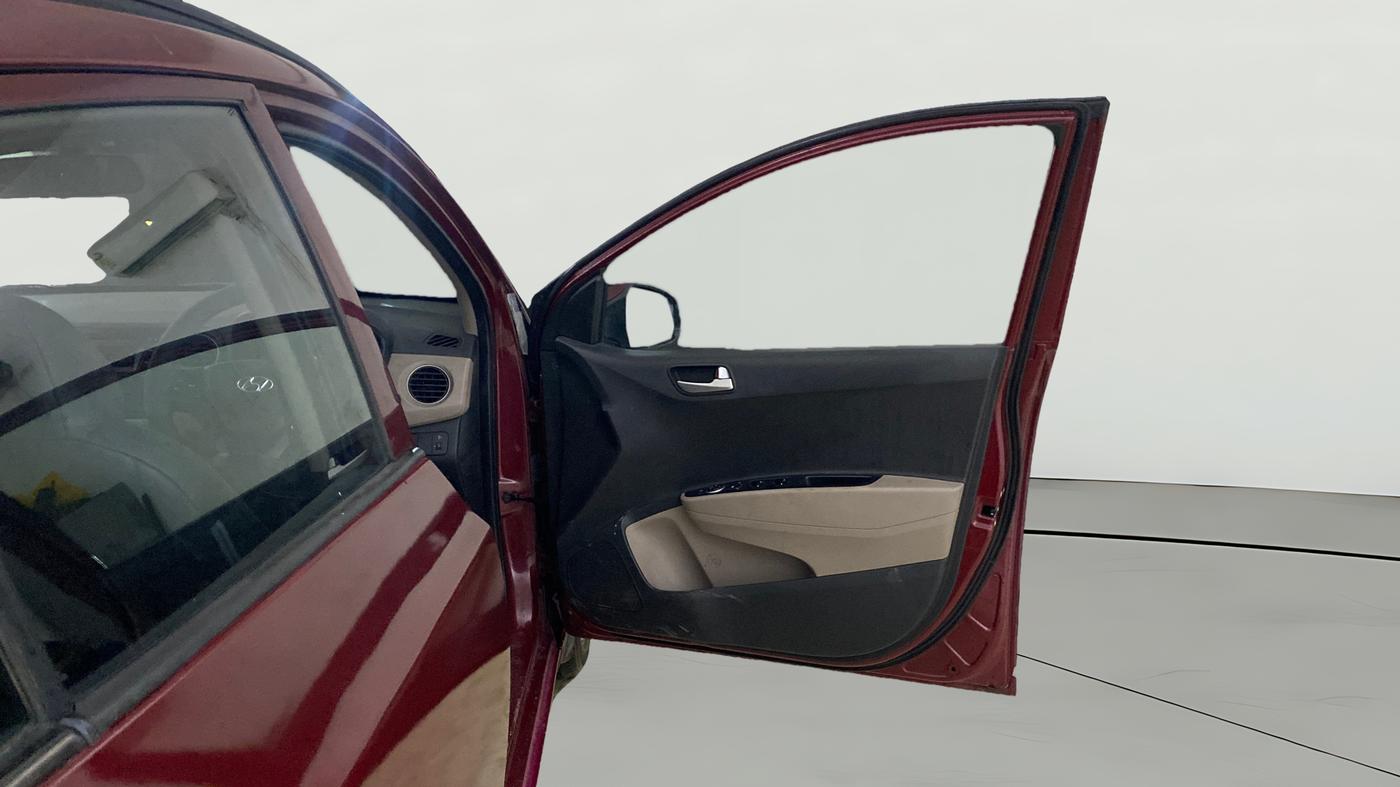 2014 Hyundai Grand i10 ASTA AT 1.2 KAPPA VTVT, Petrol, Automatic, 68,216 km, RHS Front Door