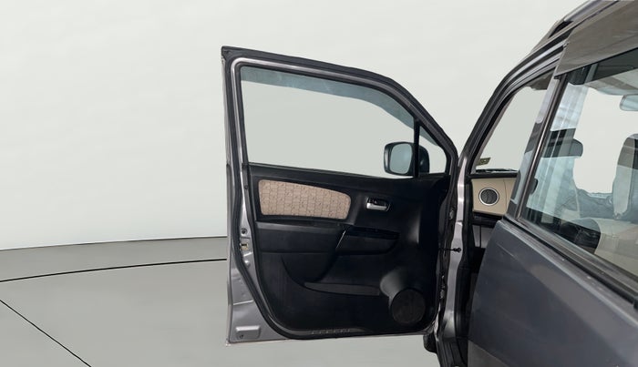 2017 Maruti Wagon R 1.0 VXI, Petrol, Manual, 31,953 km, LHS Front Door