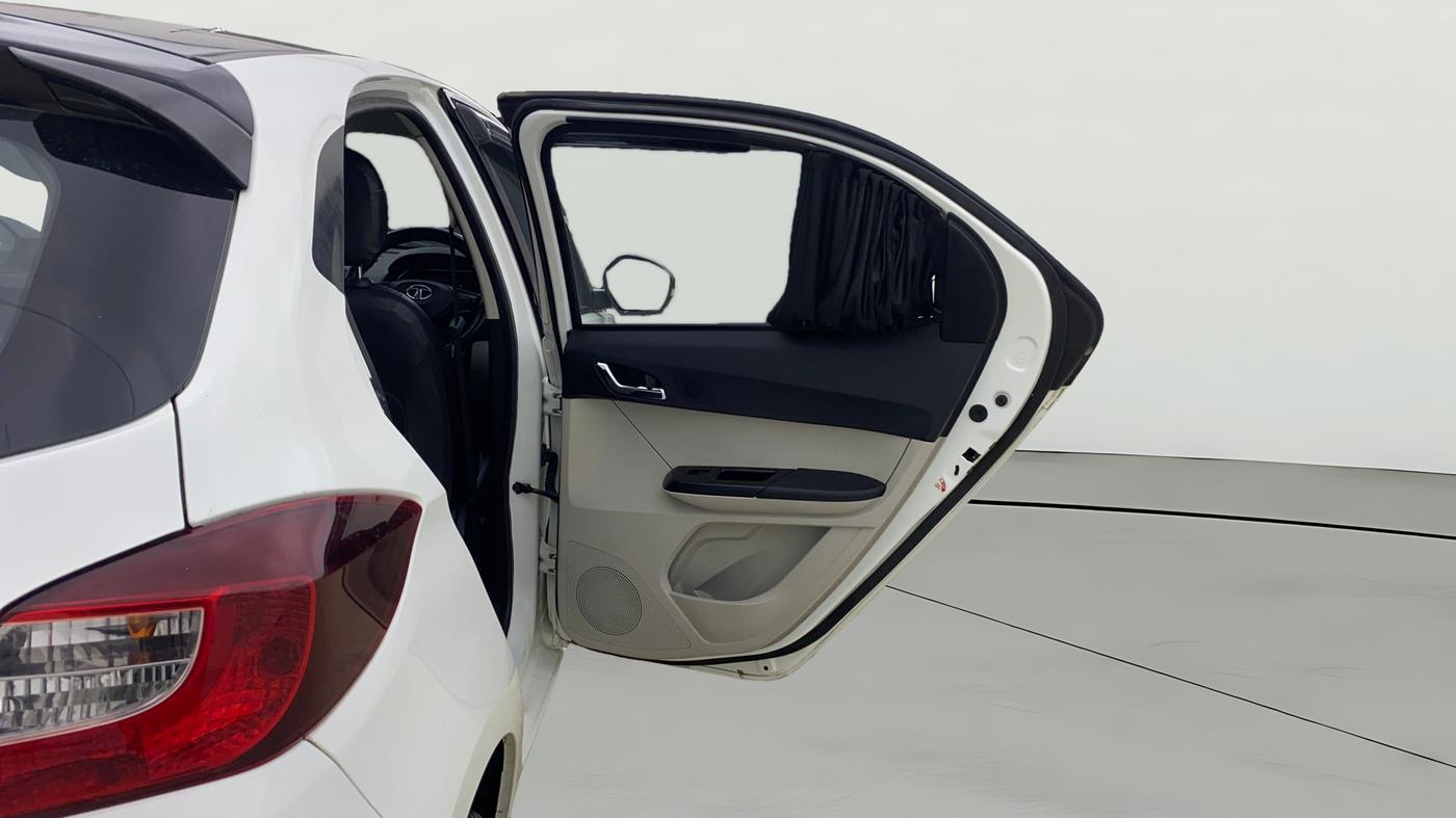 2023 Tata Tiago XZ PLUS CNG, CNG, Manual, 17,118 km, RHS Rear Door