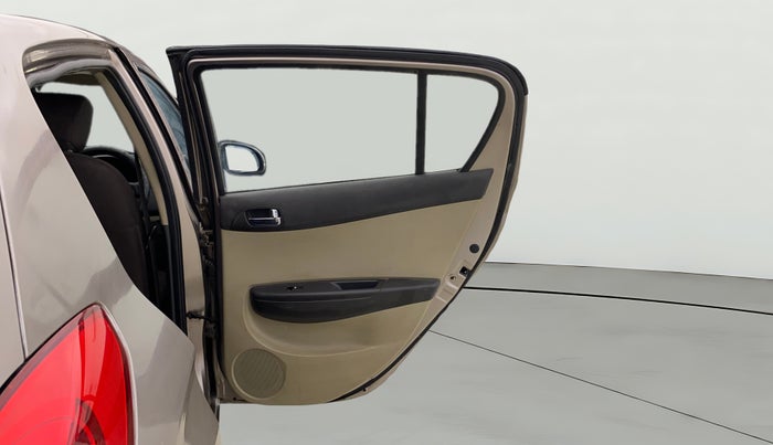 2014 Hyundai Elite i20 ASTA 1.2, Petrol, Manual, 1,15,781 km, RHS Rear Door