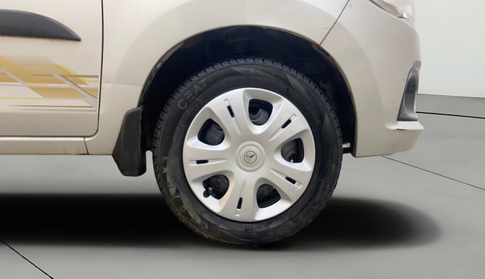 2017 Maruti Alto K10 VXI, Petrol, Manual, 58,325 km, Right Front Wheel