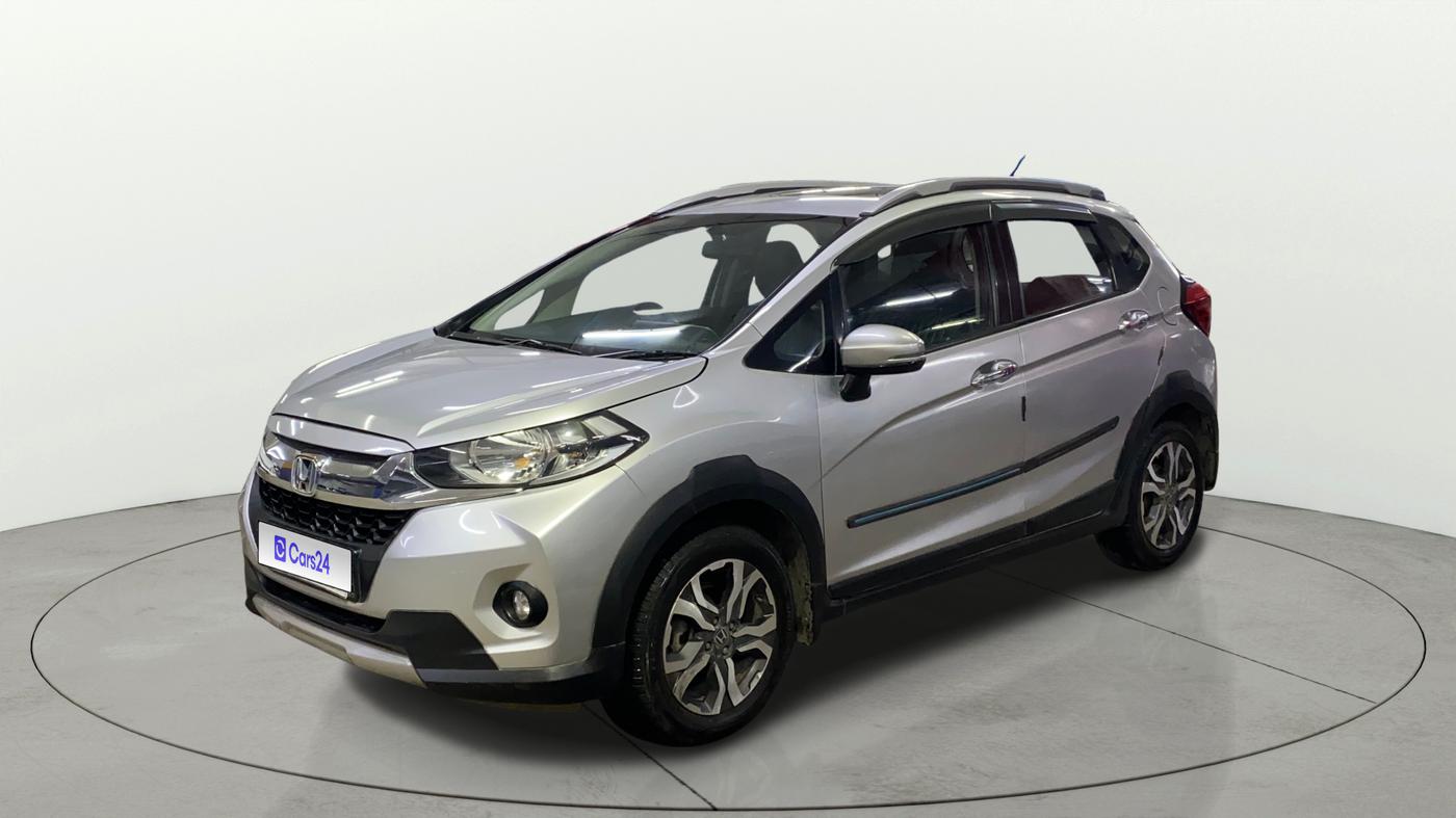 2017 Honda WR-V 1.5L I-DTEC VX MT, Diesel, Manual, 1,44,737 km, Left Front Diagonal