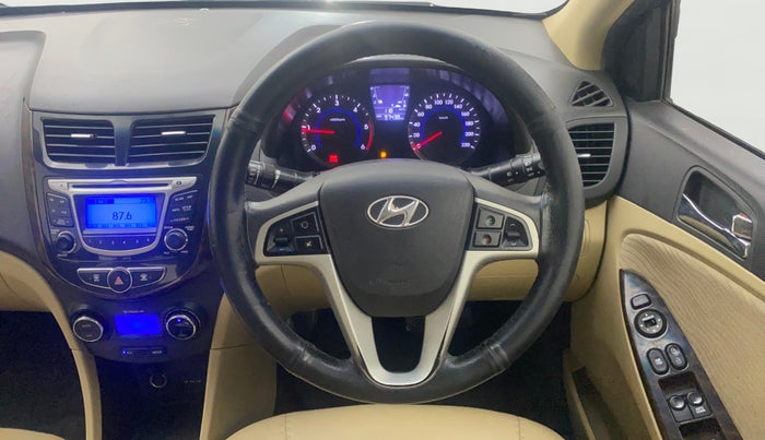 2014 Hyundai Verna FLUIDIC 1.6 CRDI SX, Diesel, Manual, 97,400 km, Steering Wheel Close Up