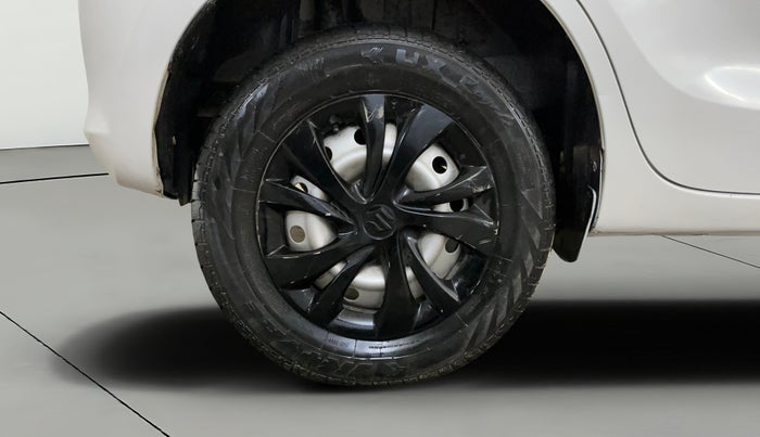 2023 Maruti Swift LXI, Petrol, Manual, 22,795 km, Right Rear Wheel