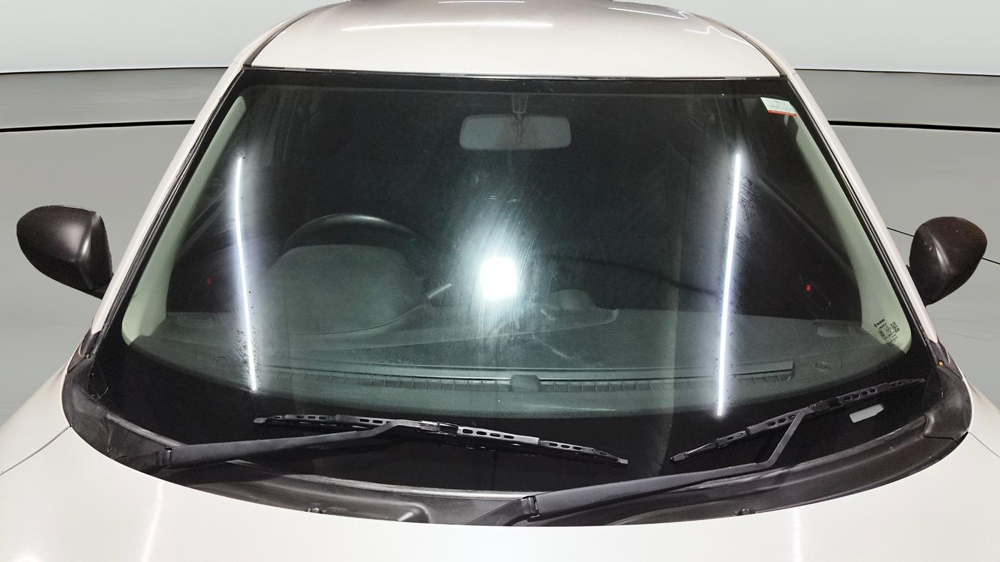 2023 Maruti Swift LXI, Petrol, Manual, 42,803 km, Front Windshield