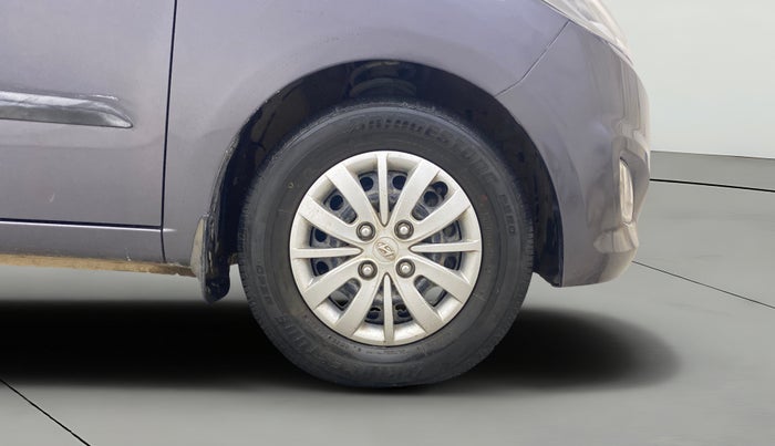 2014 Hyundai i10 SPORTZ 1.1, Petrol, Manual, 31,204 km, Right Front Wheel