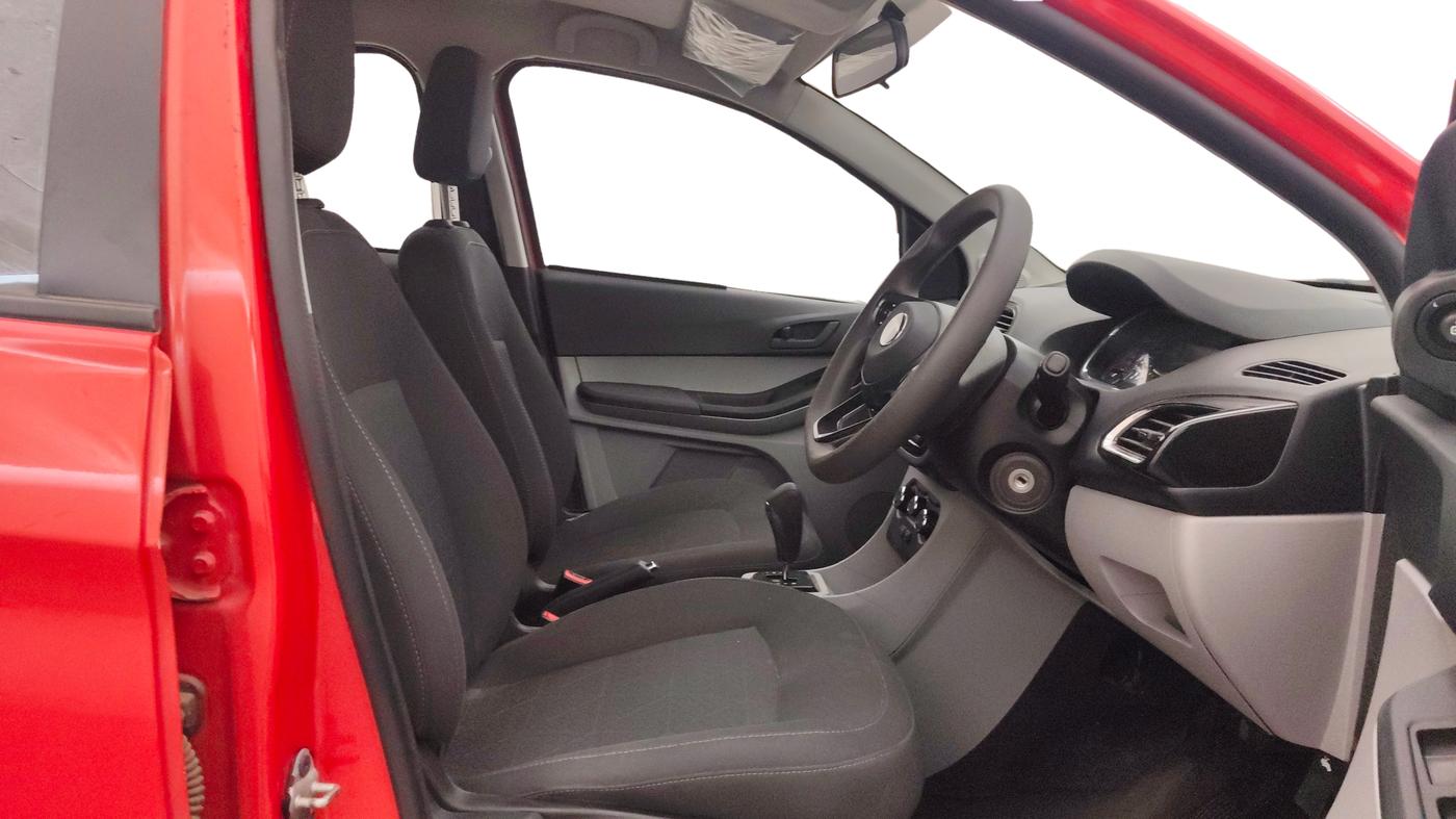 2024 Tata Tiago XTA PETROL, Petrol, Automatic, 35,199 km, Right Side Front Door Cabin