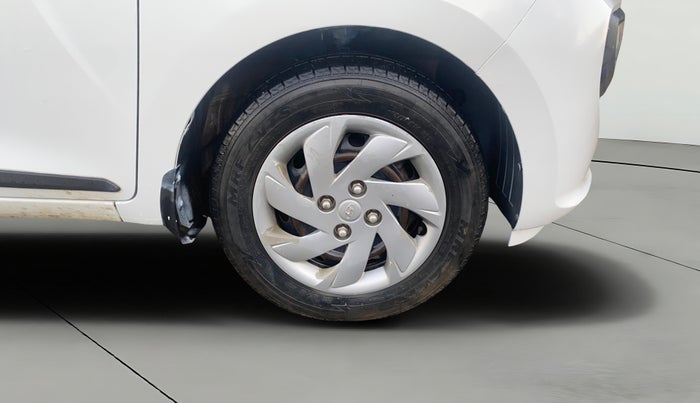 2020 Hyundai NEW SANTRO SPORTZ MT, Petrol, Manual, 39,701 km, Right Front Wheel