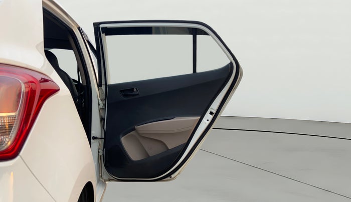 2017 Hyundai Grand i10 MAGNA AT 1.2 KAPPA VTVT, Petrol, Automatic, 53,296 km, RHS Rear Door