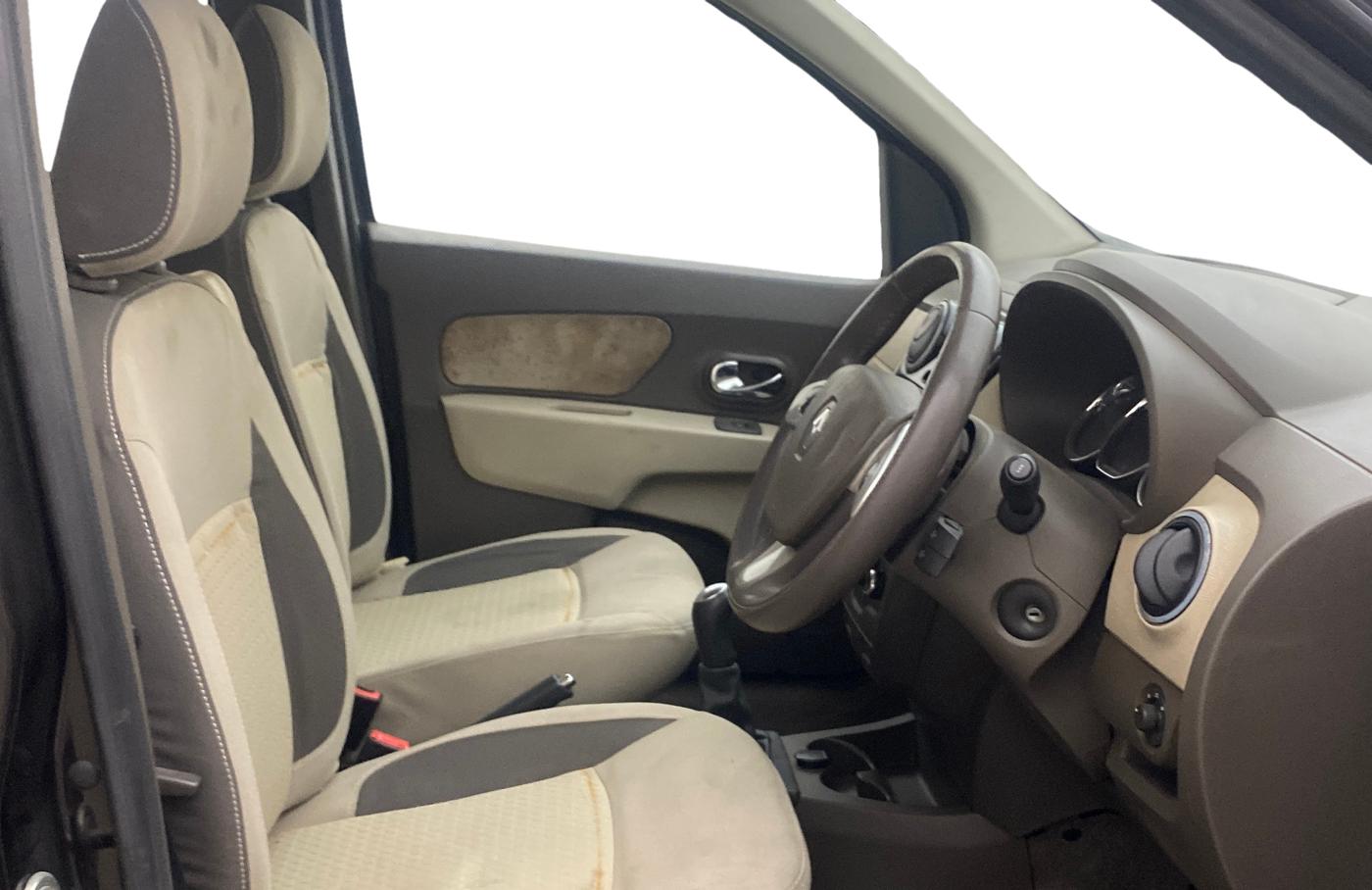 2015 Renault Lodgy 85 PS RXZ, Diesel, Manual, 1,10,422 km, Right Side Front Door Cabin