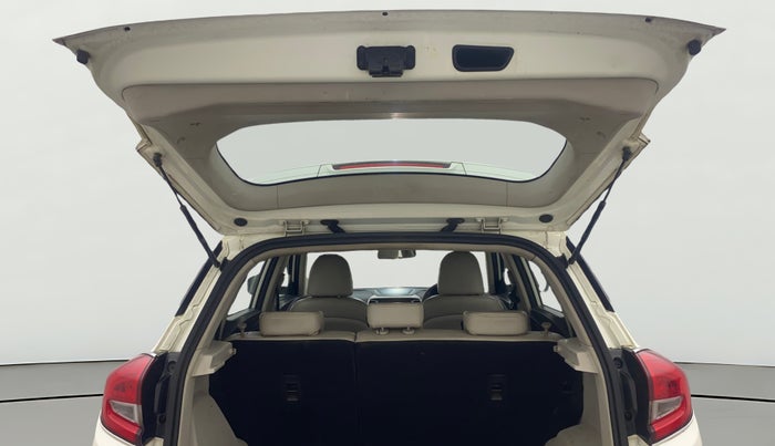 2021 Mahindra XUV300 W8 (O) 1.5 DIESEL, Diesel, Manual, 62,543 km, Boot Door Open