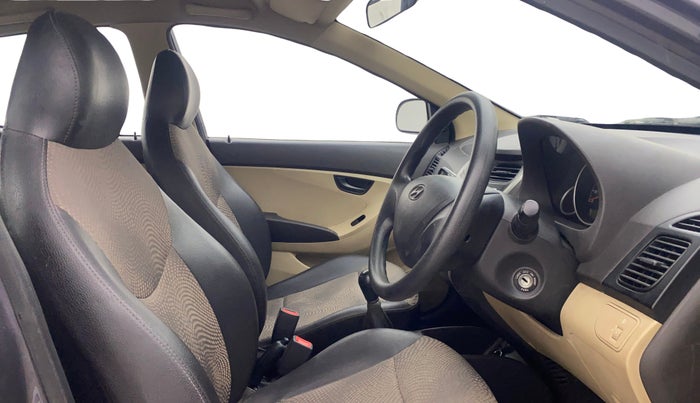 2016 Hyundai Eon MAGNA +, Petrol, Manual, 27,448 km, Right Side Front Door Cabin