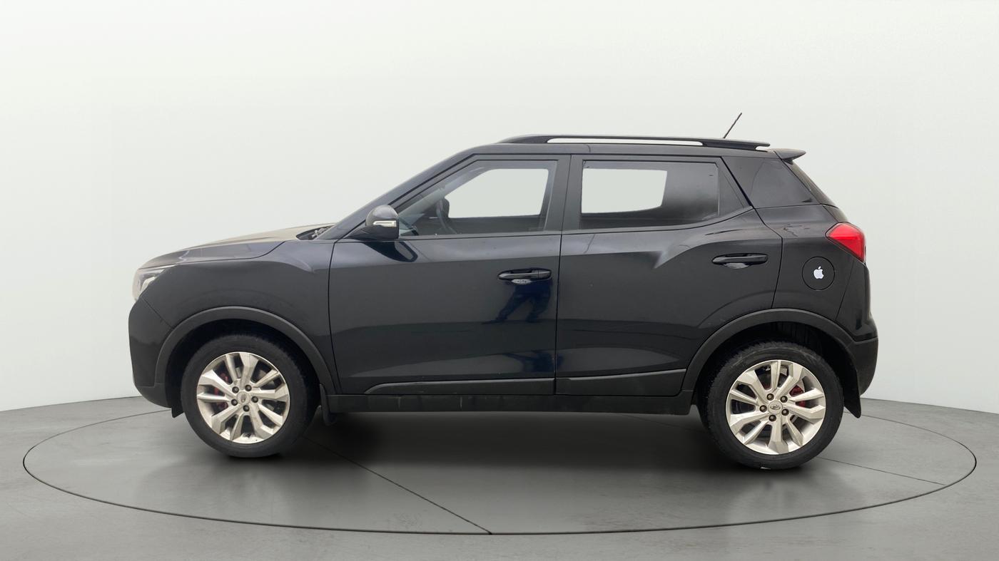 2020 Mahindra XUV300 W8 1.5 DIESEL, Diesel, Manual, 93,468 km, Left Side