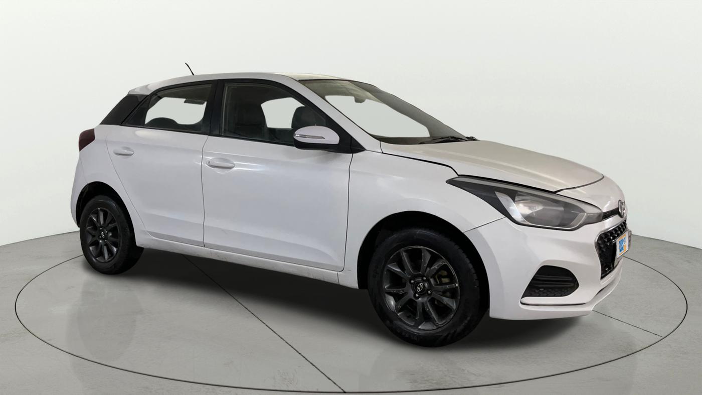 2020 Hyundai Elite i20 SPORTZ PLUS 1.2, Petrol, Manual, 99,130 km, Right Front Diagonal