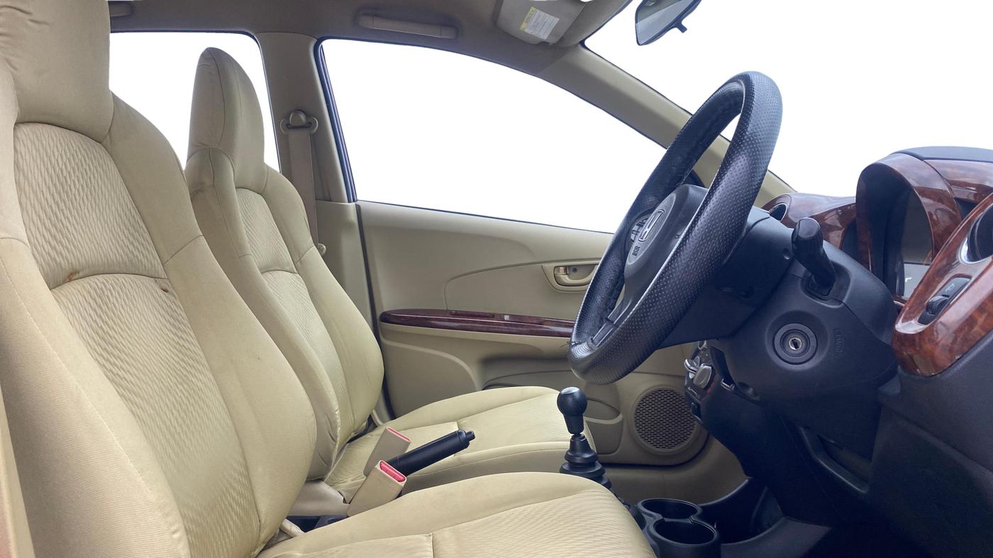 2014 Honda Amaze 1.5L I-DTEC SX, Diesel, Manual, 61,825 km, Right Side Front Door Cabin
