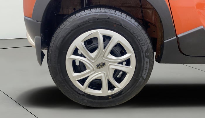 2016 Mahindra Kuv100 K6 6 STR, Petrol, Manual, 27,837 km, Right Rear Wheel