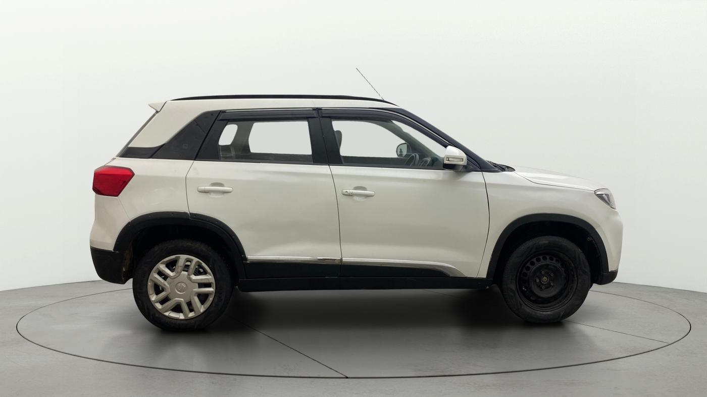 2022 Maruti Vitara Brezza VXI, Petrol, Manual, 54,374 km, Right Side View