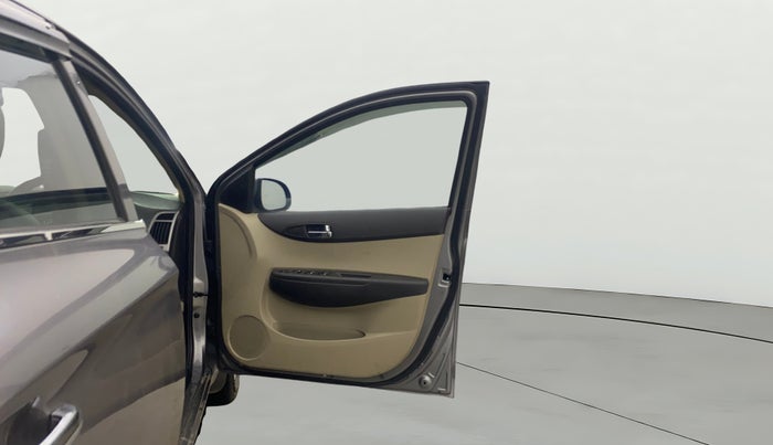 2012 Hyundai i20 SPORTZ 1.4 CRDI, Diesel, Manual, 83,457 km, RHS Front Door