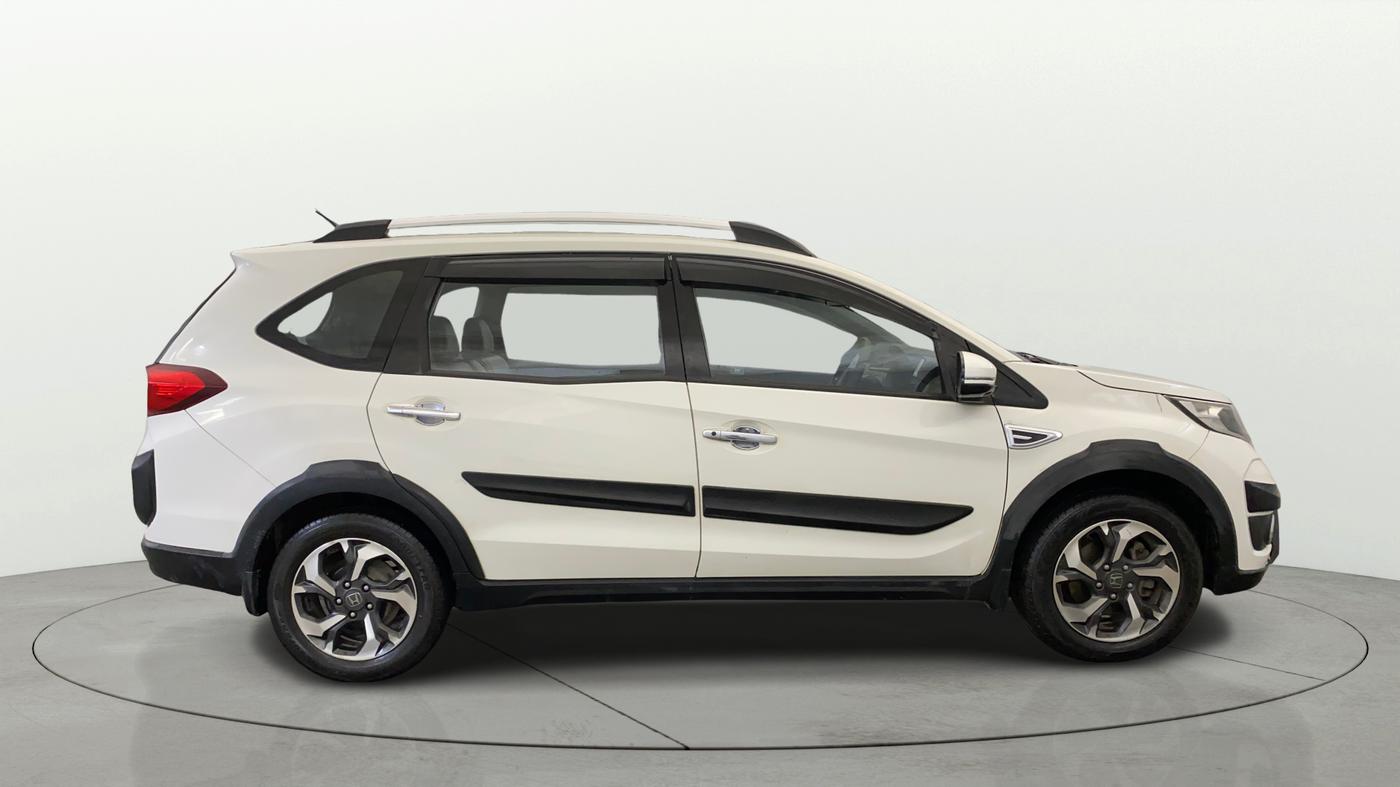 2016 Honda BR-V 1.5L I-VTEC V, Petrol, Manual, 89,998 km, Right Side View