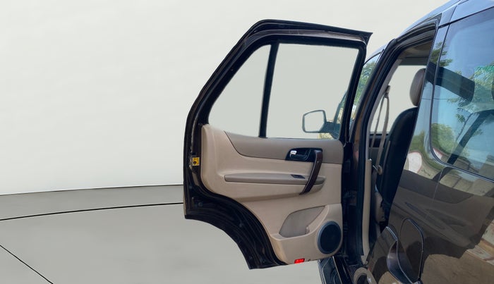 2013 Tata Safari Storme 2.2 VX 4X2, Diesel, Manual, 1,06,044 km, LHS Rear Door