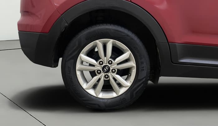 2015 Hyundai Creta SX PLUS 1.6 PETROL, Petrol, Manual, 1,05,261 km, Right Rear Wheel